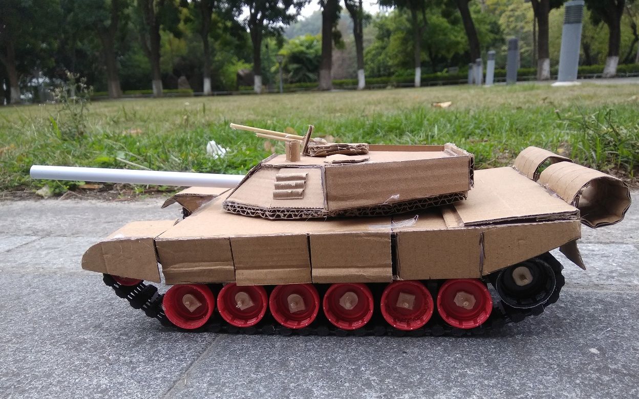 喝完的饮料瓶盖不要扔,留着制作遥控坦克