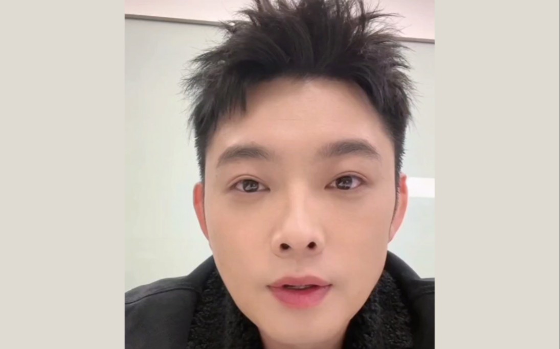 【宝石gem】预告明晚上春晚 直播陪大家过除夕的活动 连轴转的勤劳