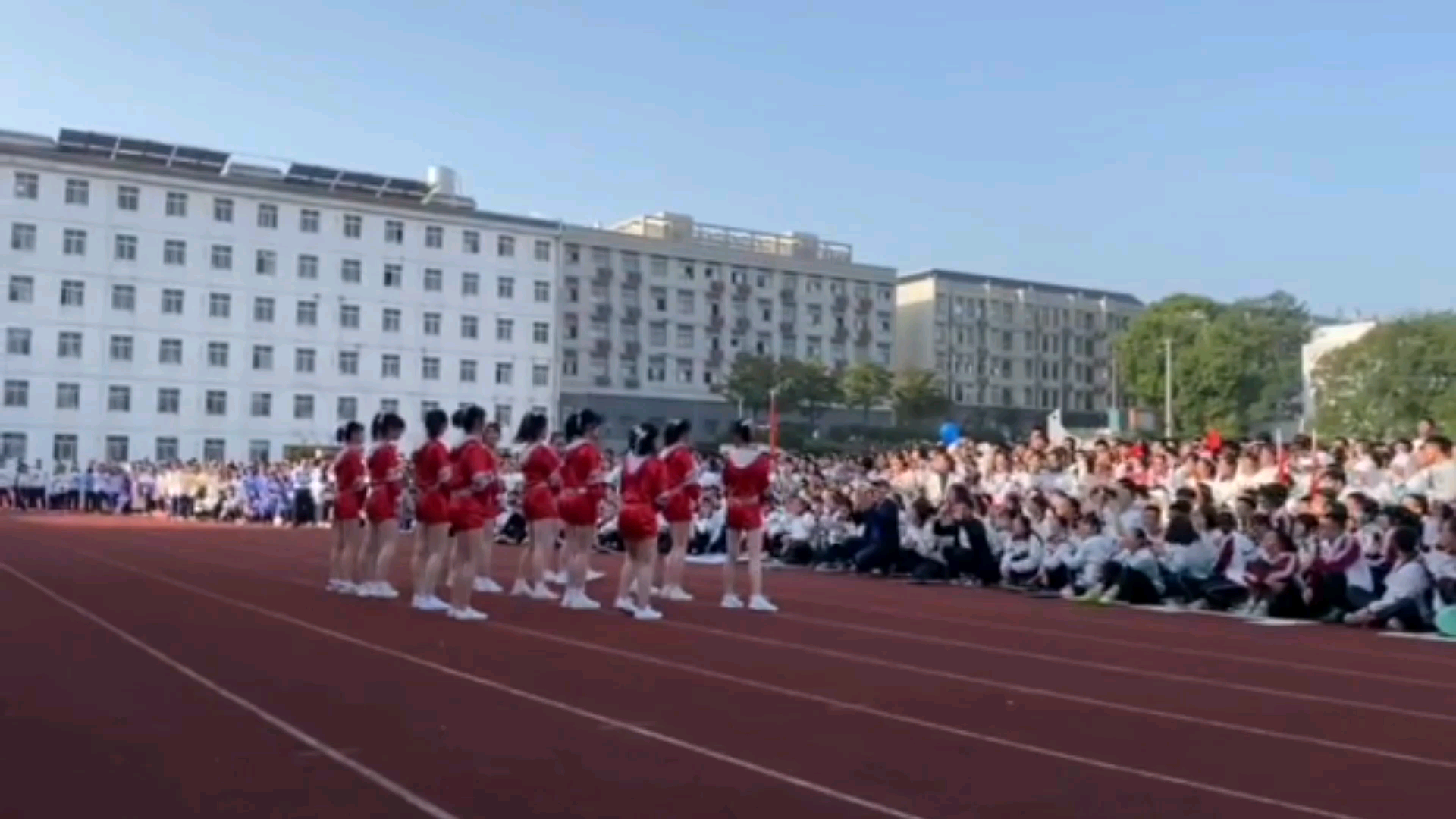 岳阳市一中第五十一届“跃动青春,健康同行＂学生运动会开幕式哔哩哔哩bilibili