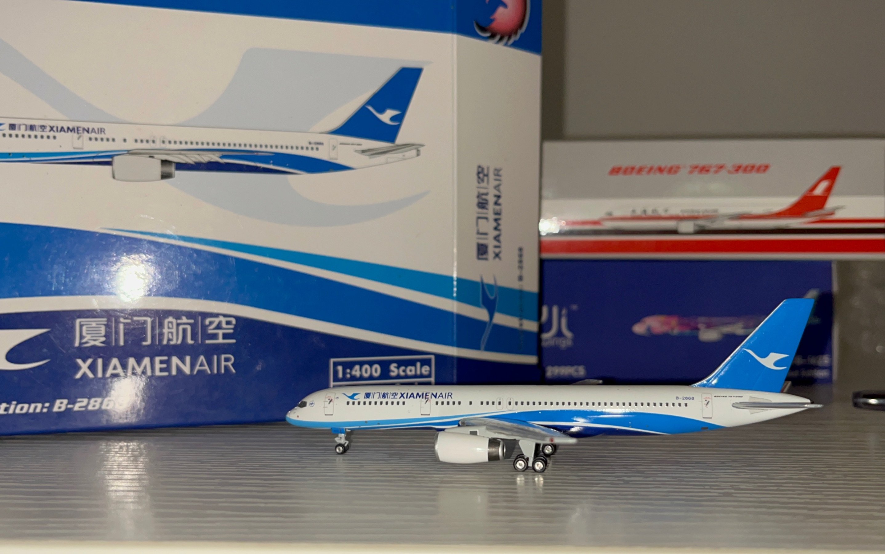 {模型测评}phoenix厦门航空757-200 飞机模型1/400测评 (和妖妖换的机