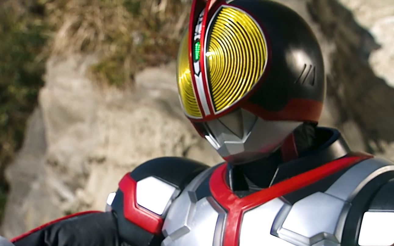 盘点那些红色假面骑士的名场面