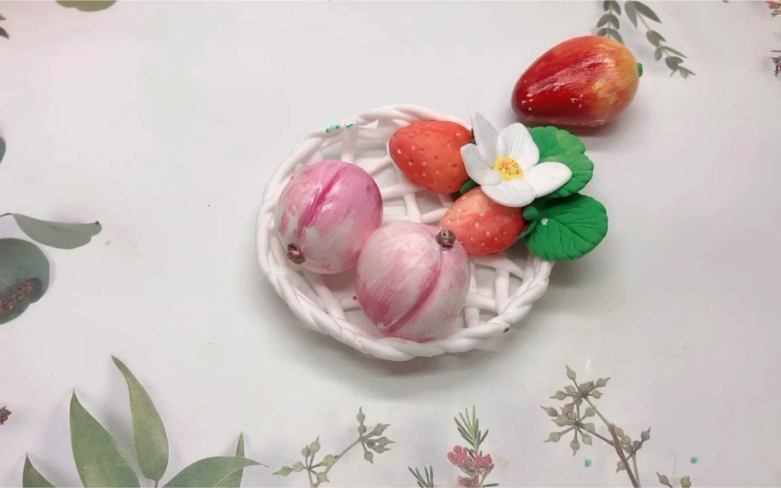 儿童美术亲子课分享《粘土桃子》超简单,一看即会