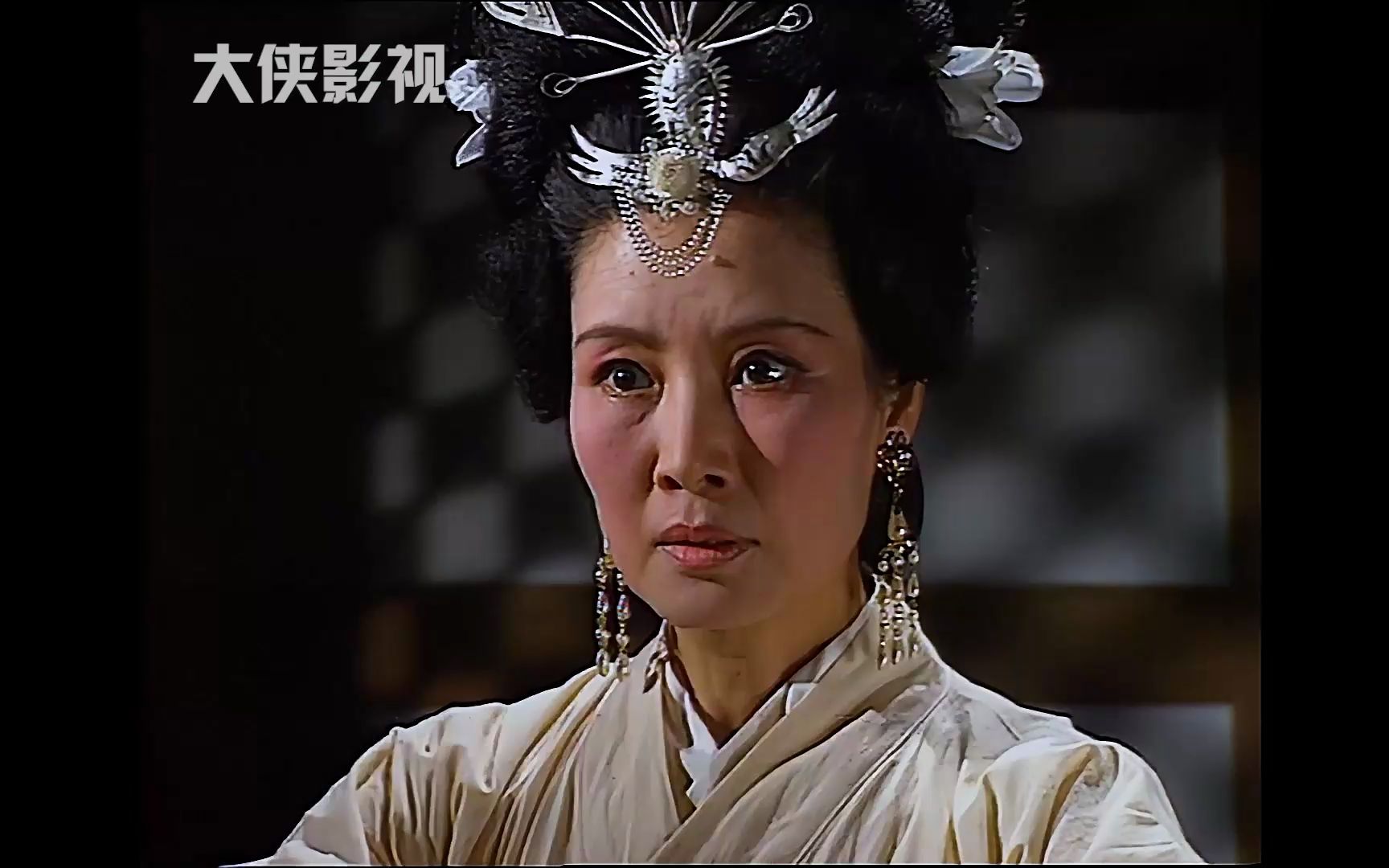 三国演义;宦官十常侍 借何皇后除何进 朝廷新建又来董卓