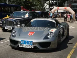 Tải video: 香港中环偶遇蓝牌的保时捷918 Spyder