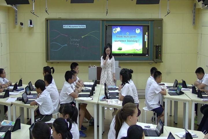 [图]沪教版_小学六年级英语_上册Module 1 Getting to know each other2 My summer holiday-崔老师公开优质课教学视