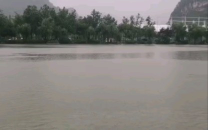 [图]雨中相思湖