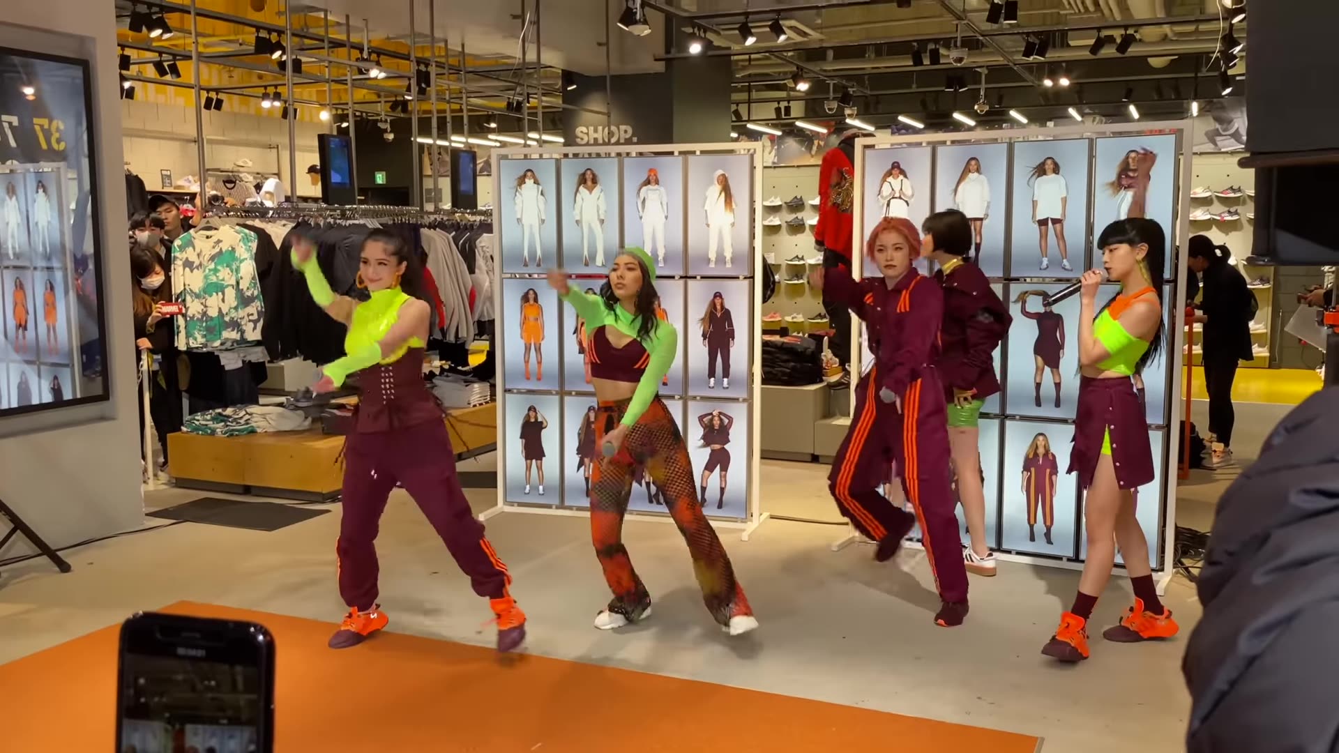 日本女团faky20200120东京涩谷阿迪达斯品牌见面会