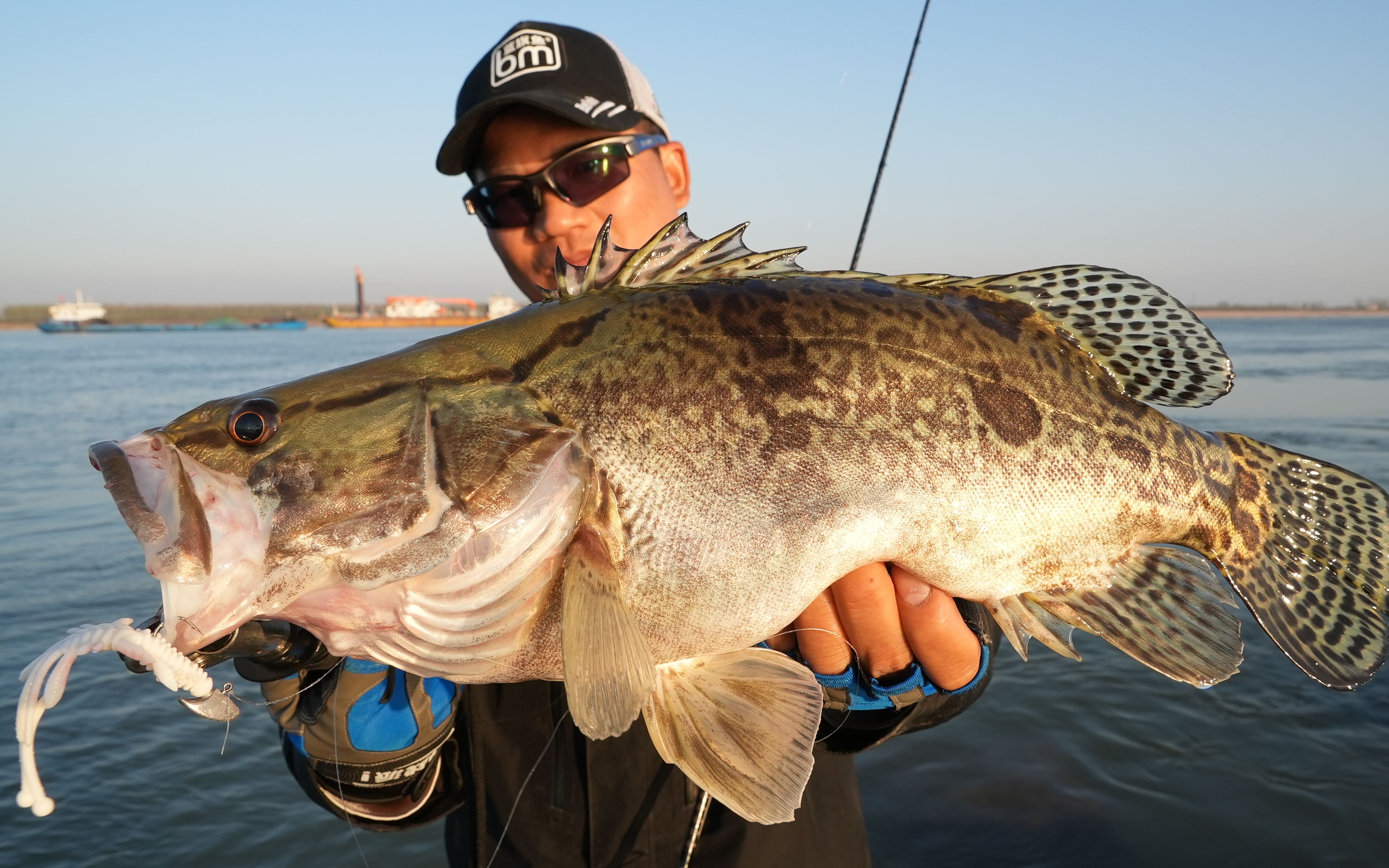 蓝旗鱼路亚 | 跳鳜的乘流和切流怎么操控?
