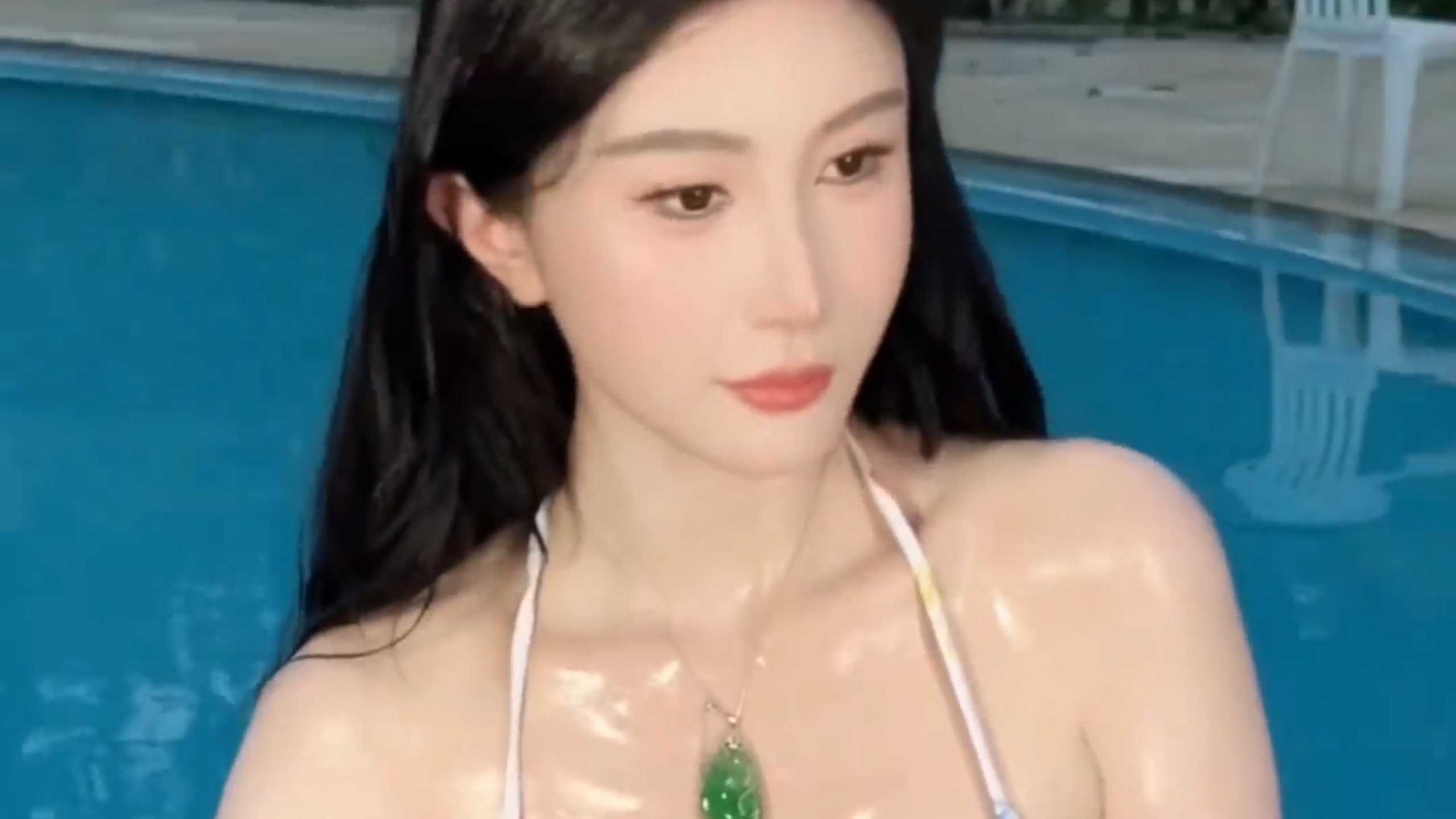 泳装美女