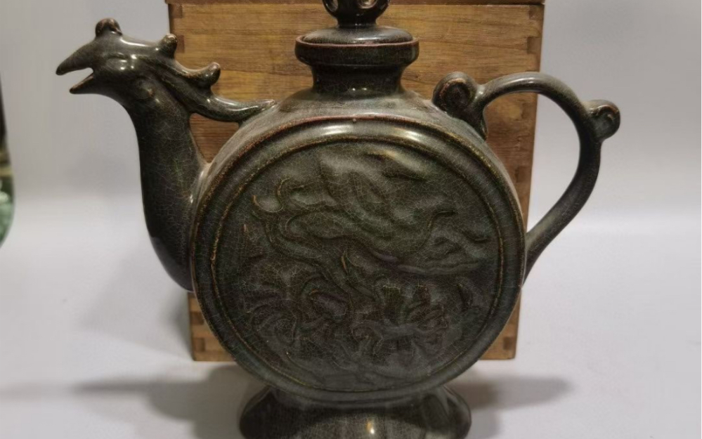 宋溪口窑鸡首壶