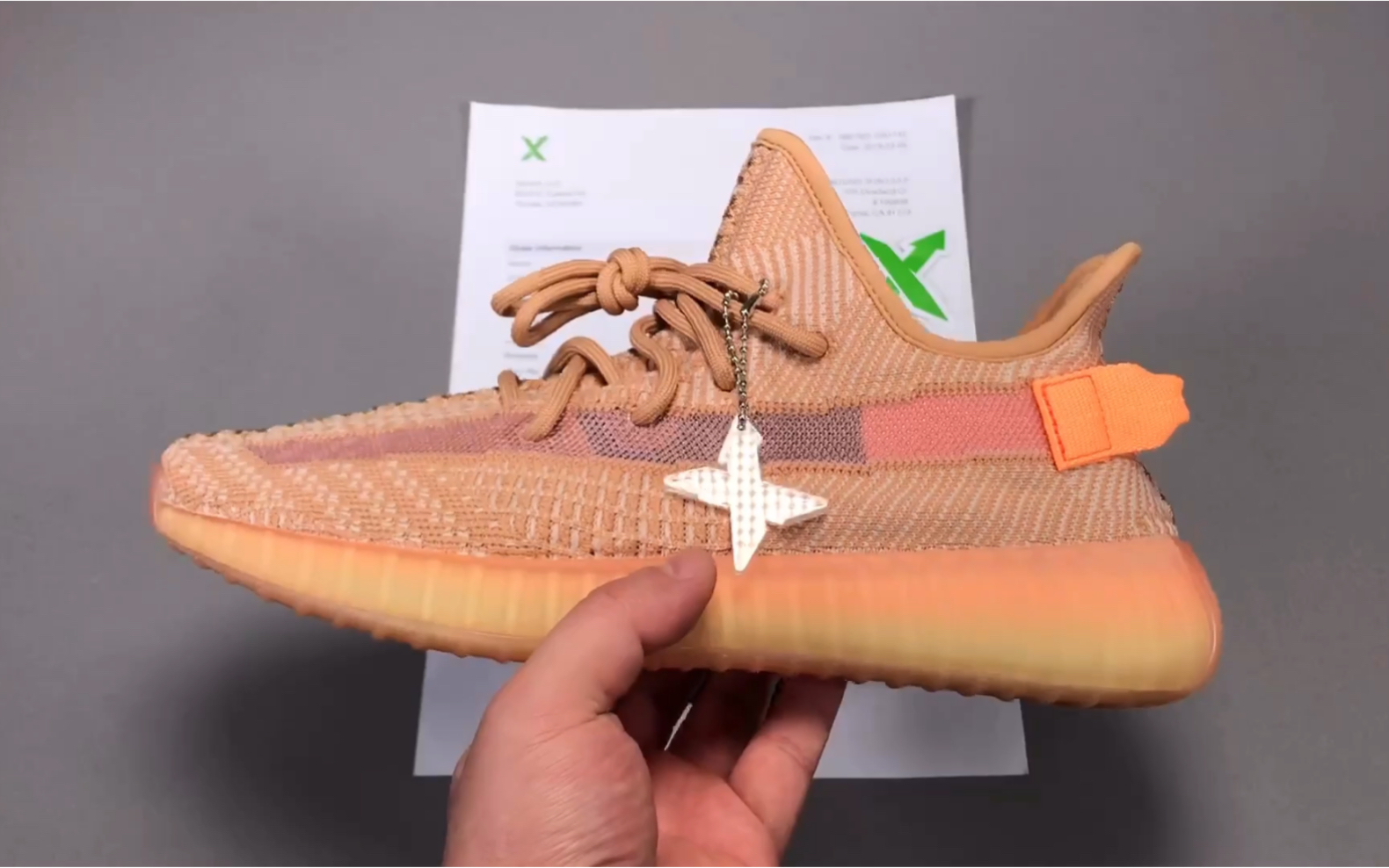 【權威實拍】yeezy 350 v2 clay 粘土 美洲限定