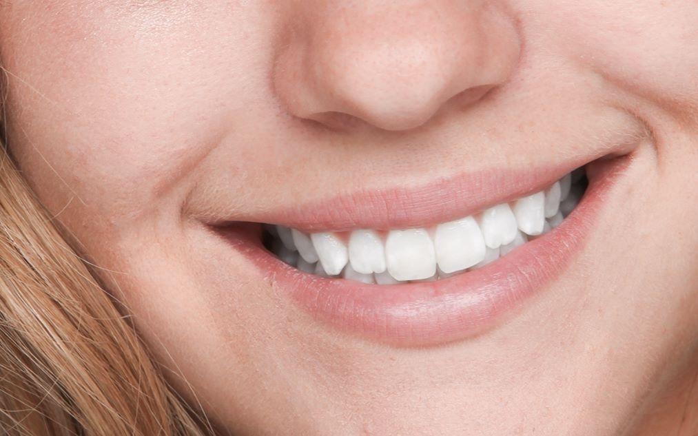 ps 速成 --- 50秒学会美白牙齿