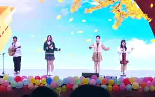 下载视频: 《New boy》宁大师院迎新晚会 学前221班 器乐歌曲表演