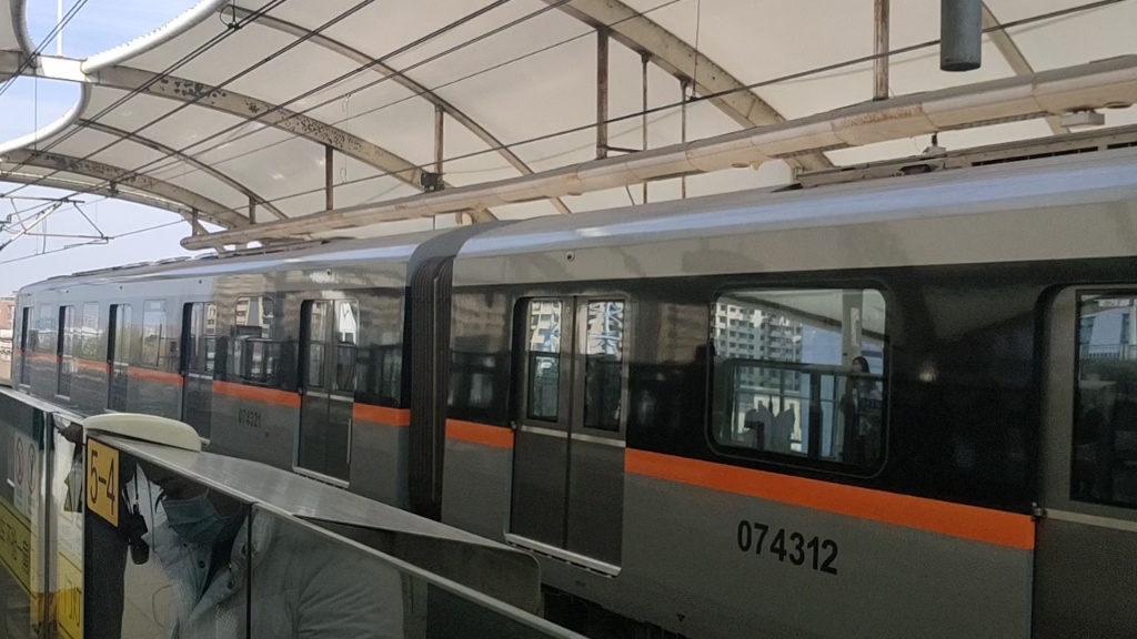 上海地铁7号线车厢图片