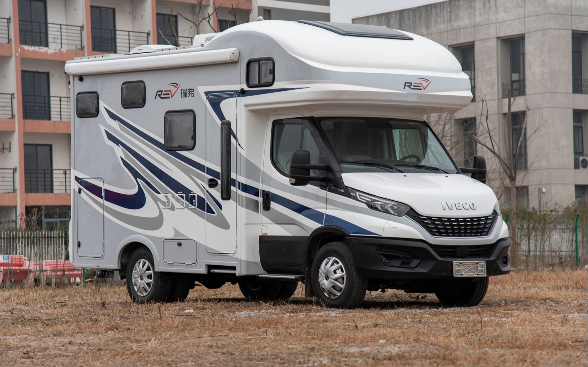 全新进口2022款瑞弗房车s820双拓展-详解