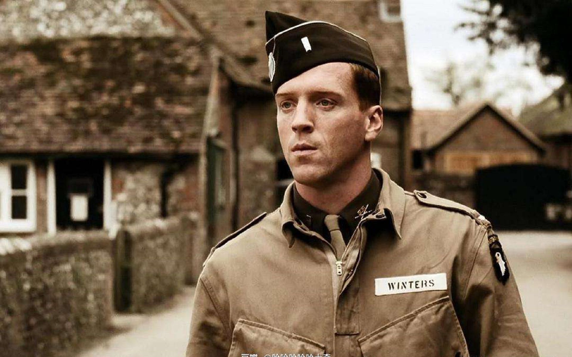 第三集e连开始诺曼底登陆跳伞了