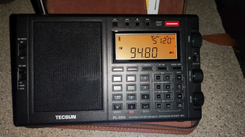 零点的钟声 德生pl990( 美好的一天又开始了) 高音质版本 耳朵福利