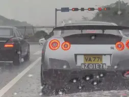 Download Video: 内燃机的魅力｜偶遇GTR R35