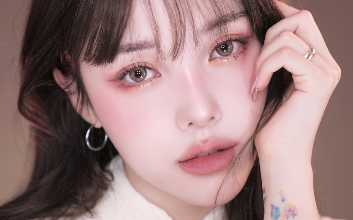 pony--98迷人的玫瑰色妆容 glamorous rosy makeup