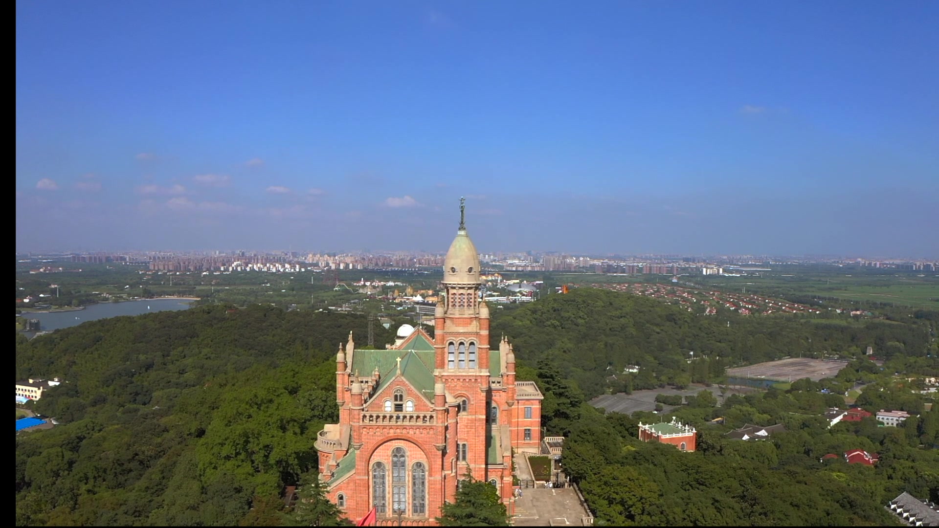 [罗杰陈] 航拍延时--上海佘山天主教堂_哔哩哔哩 (゜-゜)つロ 干杯