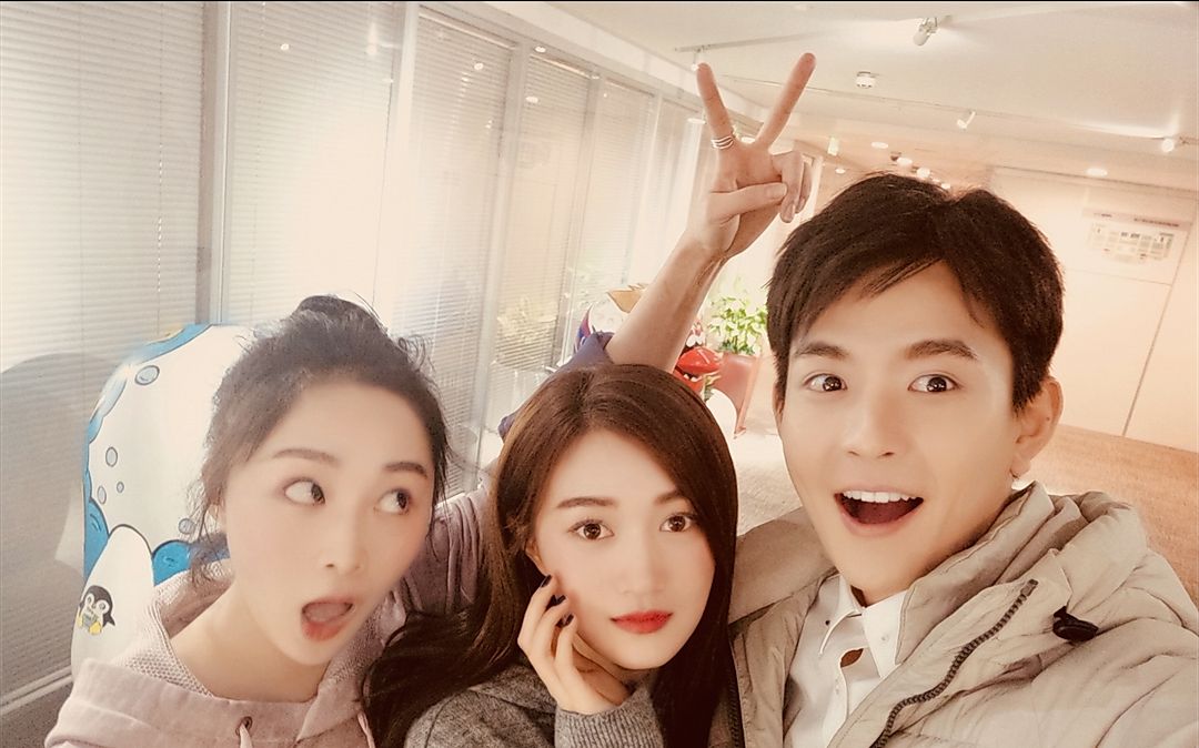 【黄千硕】1214腾讯直播录屏_哔哩哔哩 (゜-゜)つロ 干杯~-bilibili