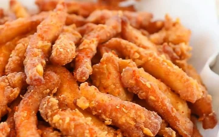 【学做饭之蒜香椒盐鸡柳】全家人都喜欢吃~分分钟空盘的蒜香椒盐鸡柳