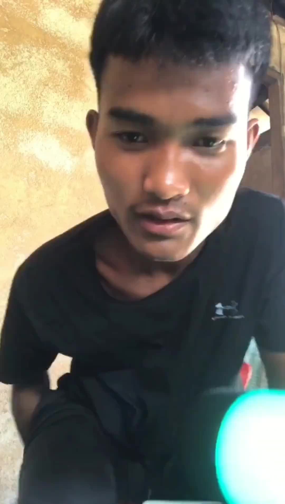 这几年像个失控的小野兽神级翻唱lost热门音乐红人馆黑男孩