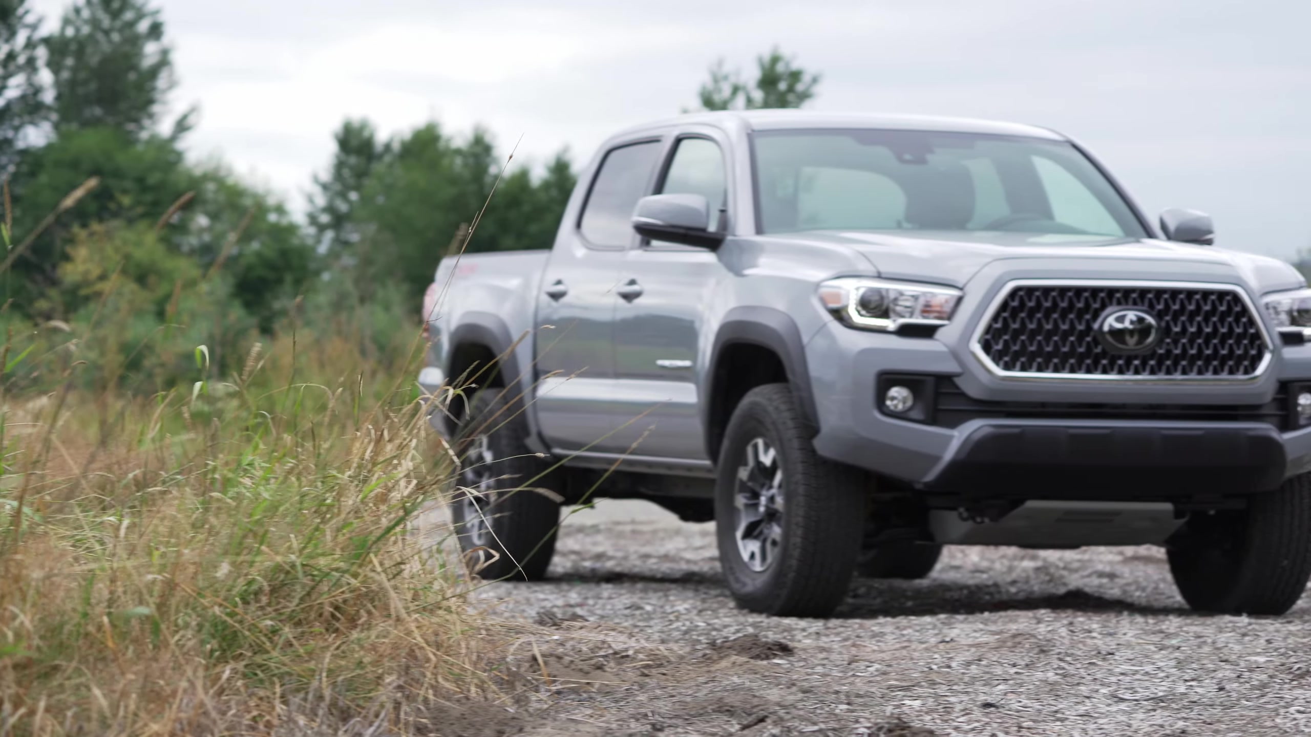 《越野车评测 生肉》新款丰田塔科马 trd pro v6