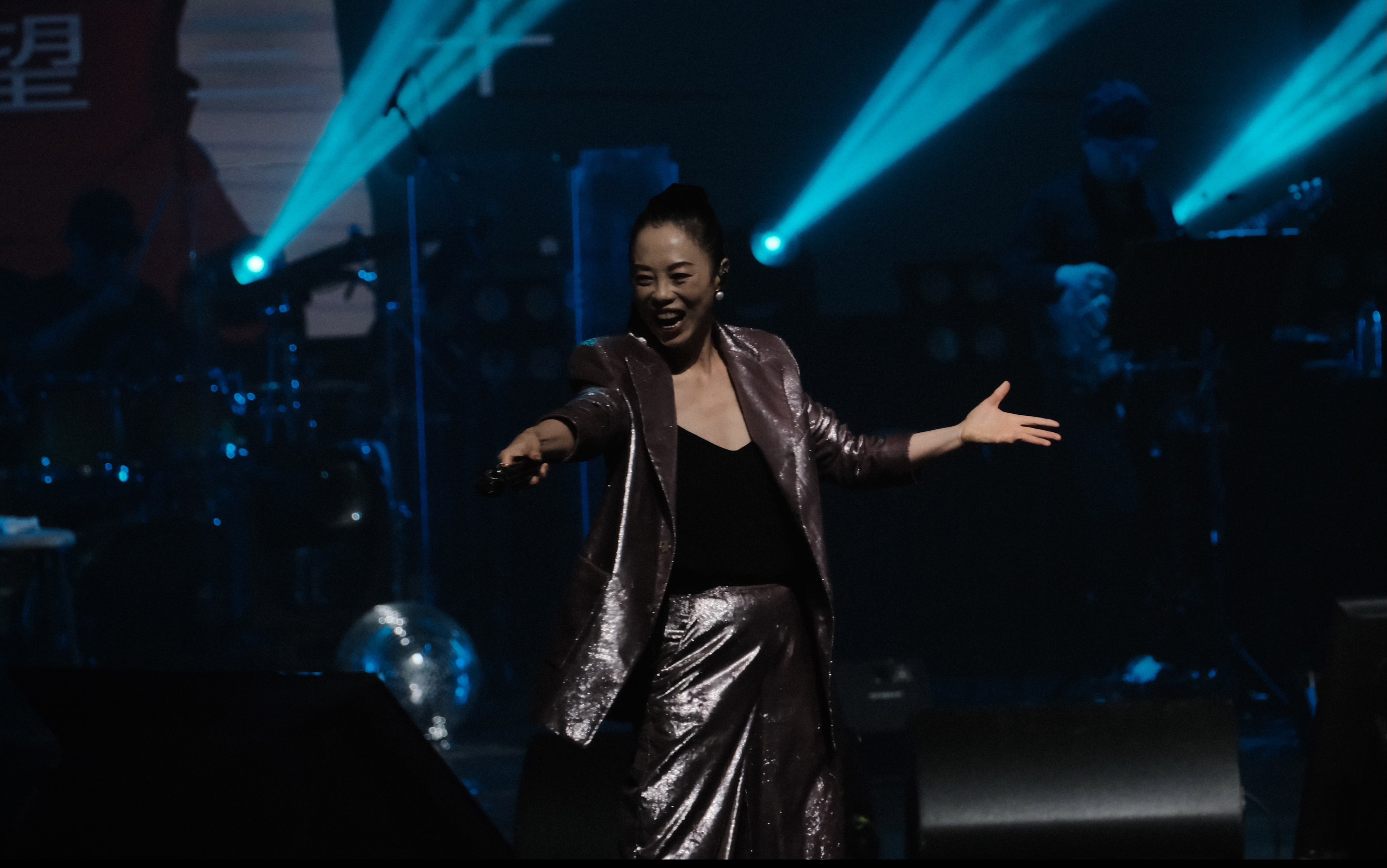 小霞×黄绮珊 | 绮望三十北京站 离不开你