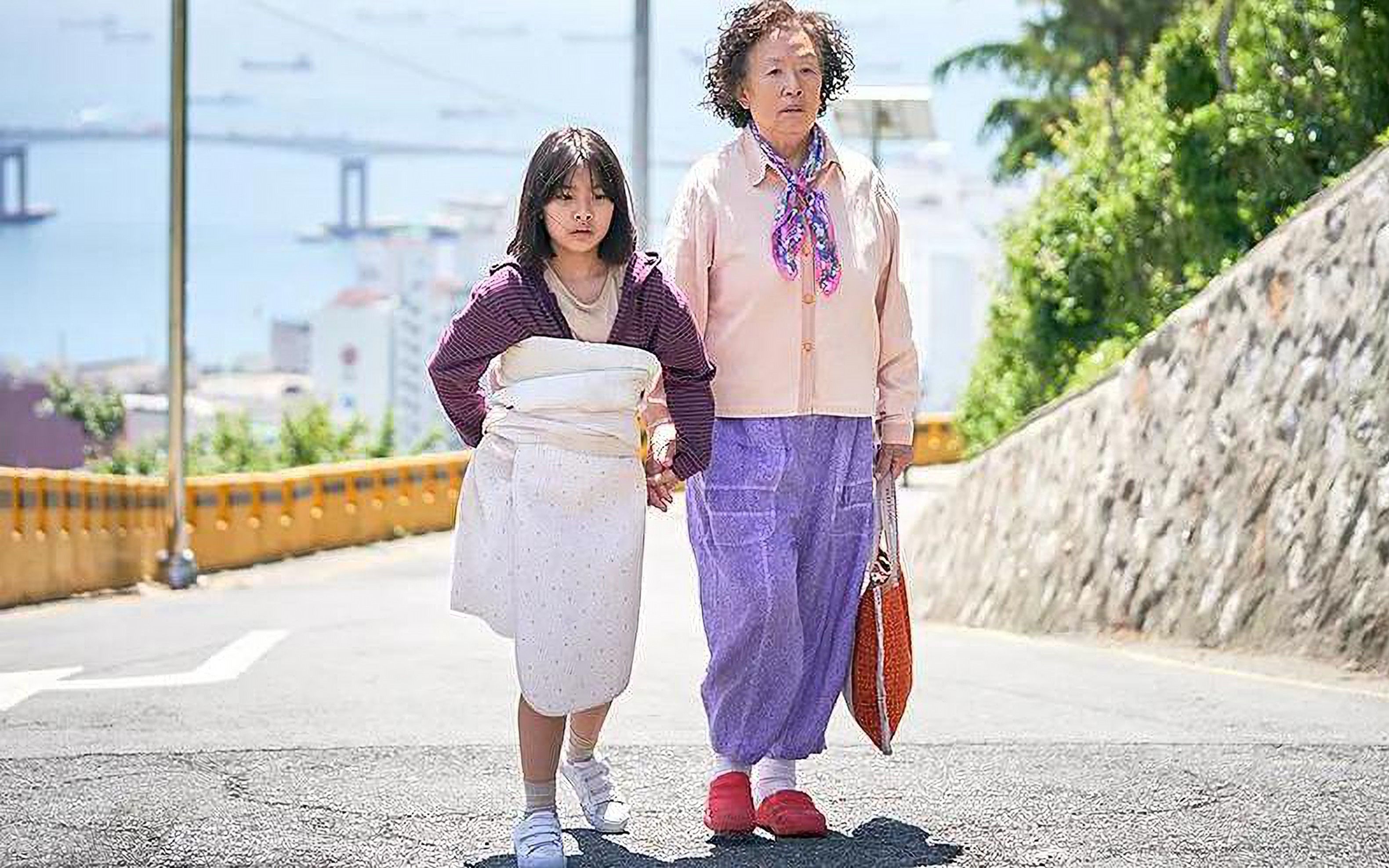 电影解说:没有血缘关系的祖顺,在临走时还为,上小学的孙子打算