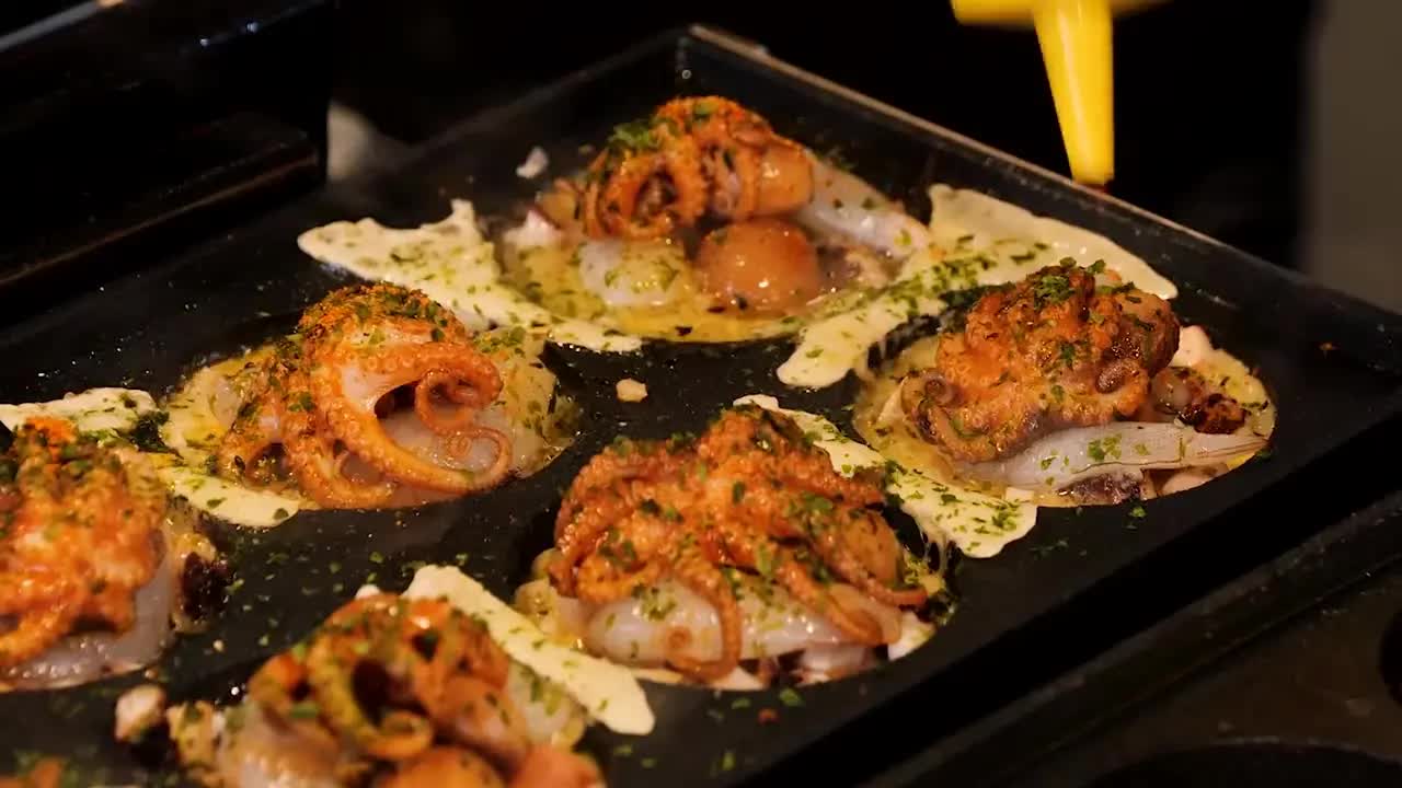 好吃等你尝,巨型奶酪章鱼烧,一个就能吃饱热门 美食章鱼烧街边小吃