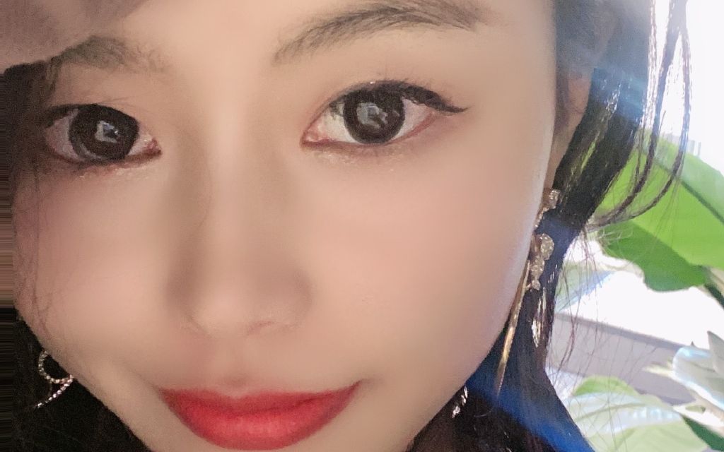 女神出来炸街了,吃糖吐泡泡【街拍系列】6_哔哩哔哩_bilibili