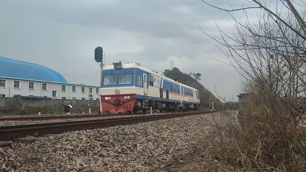 57085 南昌局钢轨探伤车