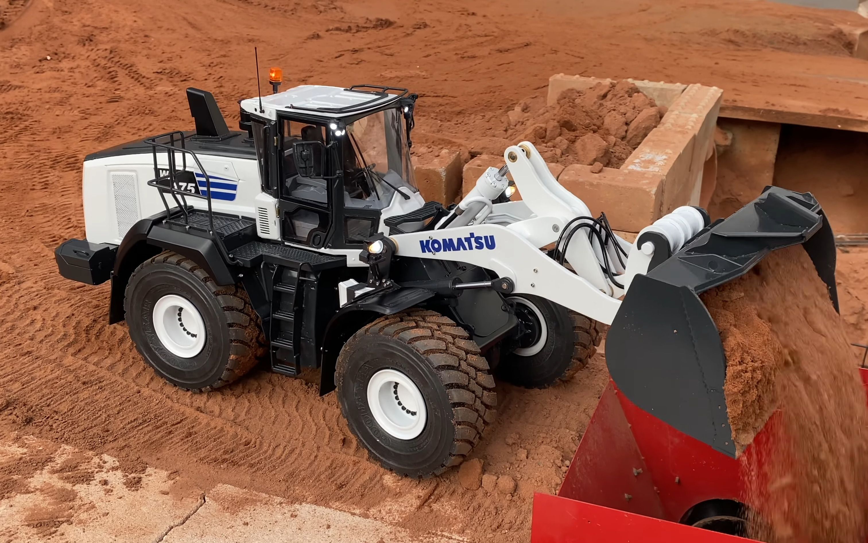 rc遥控小松wa475装载机4k