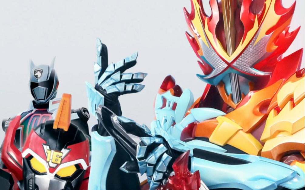 假面骑士圣刃剧场版海报