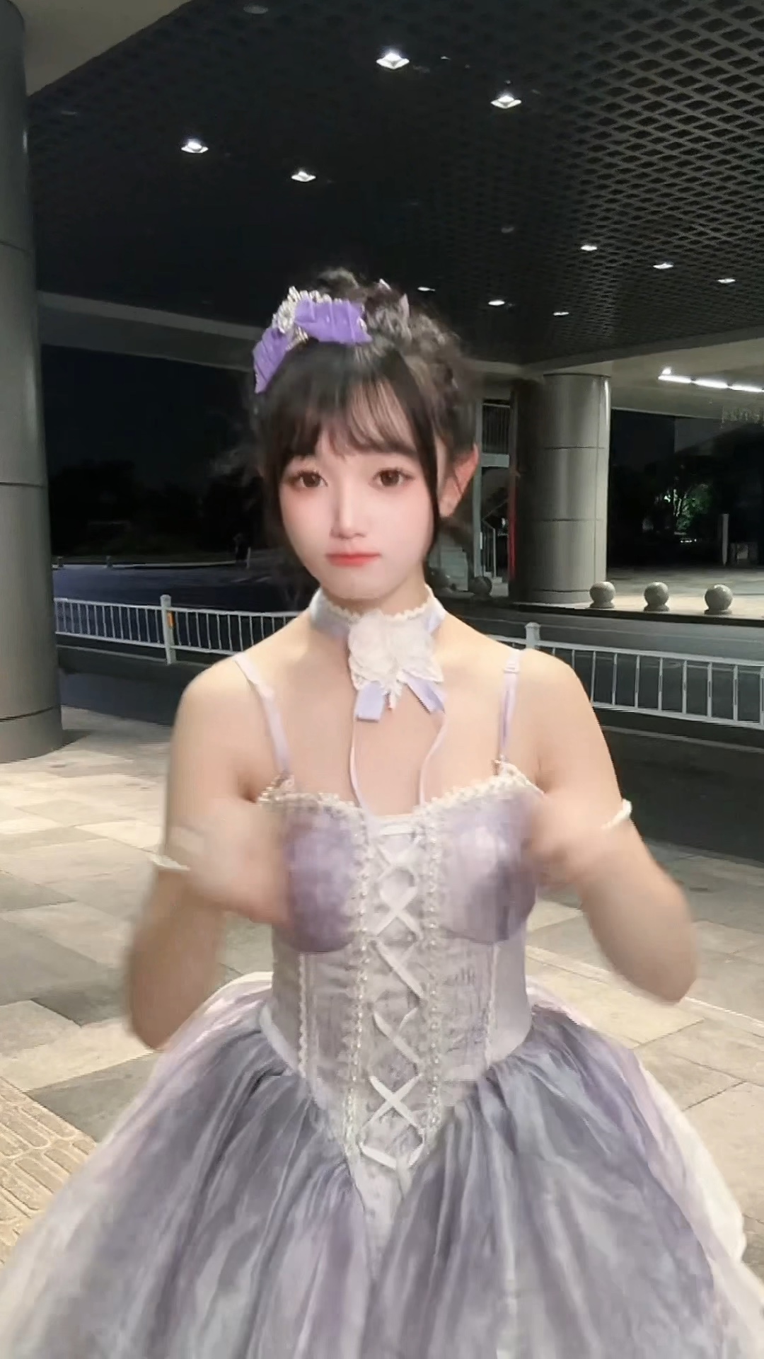 丸子头好像也还不错[嘉然2.0_啊笑死]