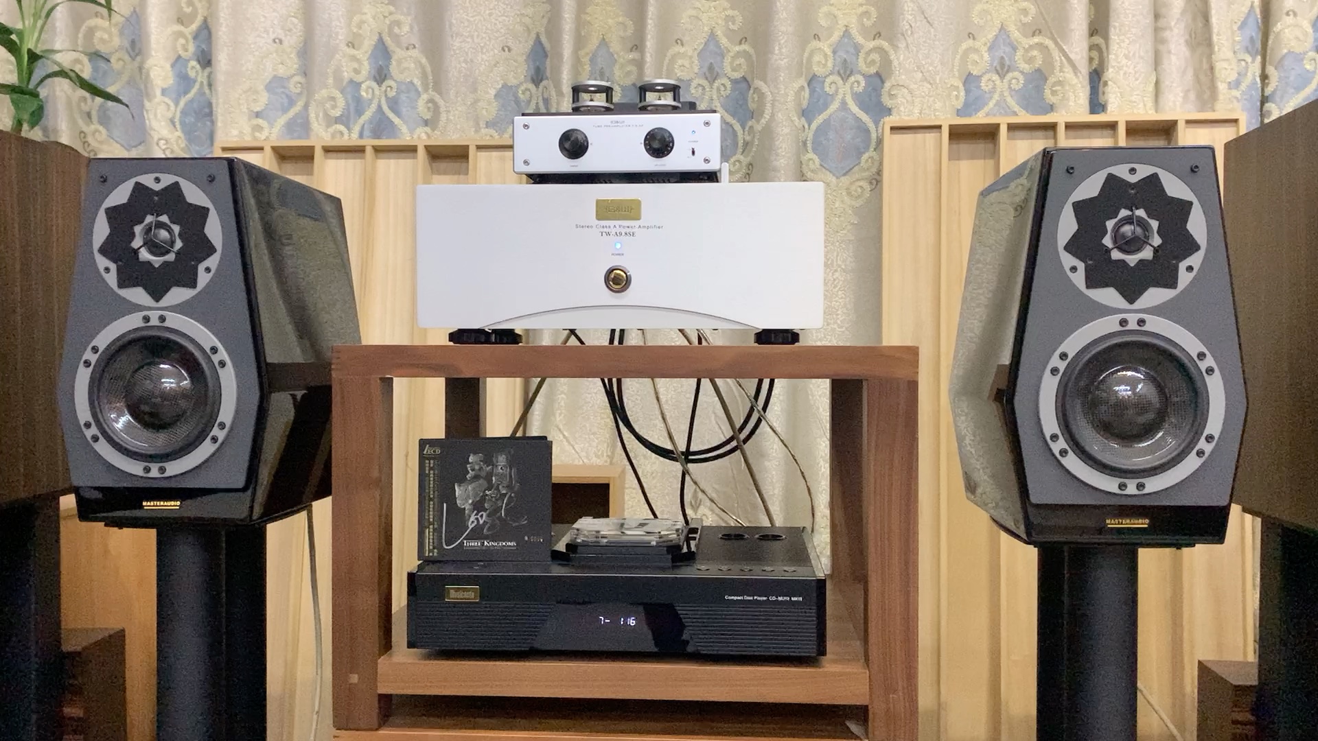 99美之声概念一号书架箱搭配清华吴刚t56f胆前级twa98se后级甲类纯音