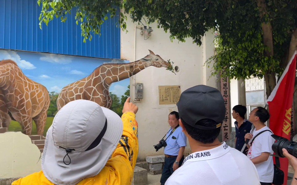 [图]记得刚回村那会，村民是不解的，疑惑的，不予理睬的，还好坚持下来了。