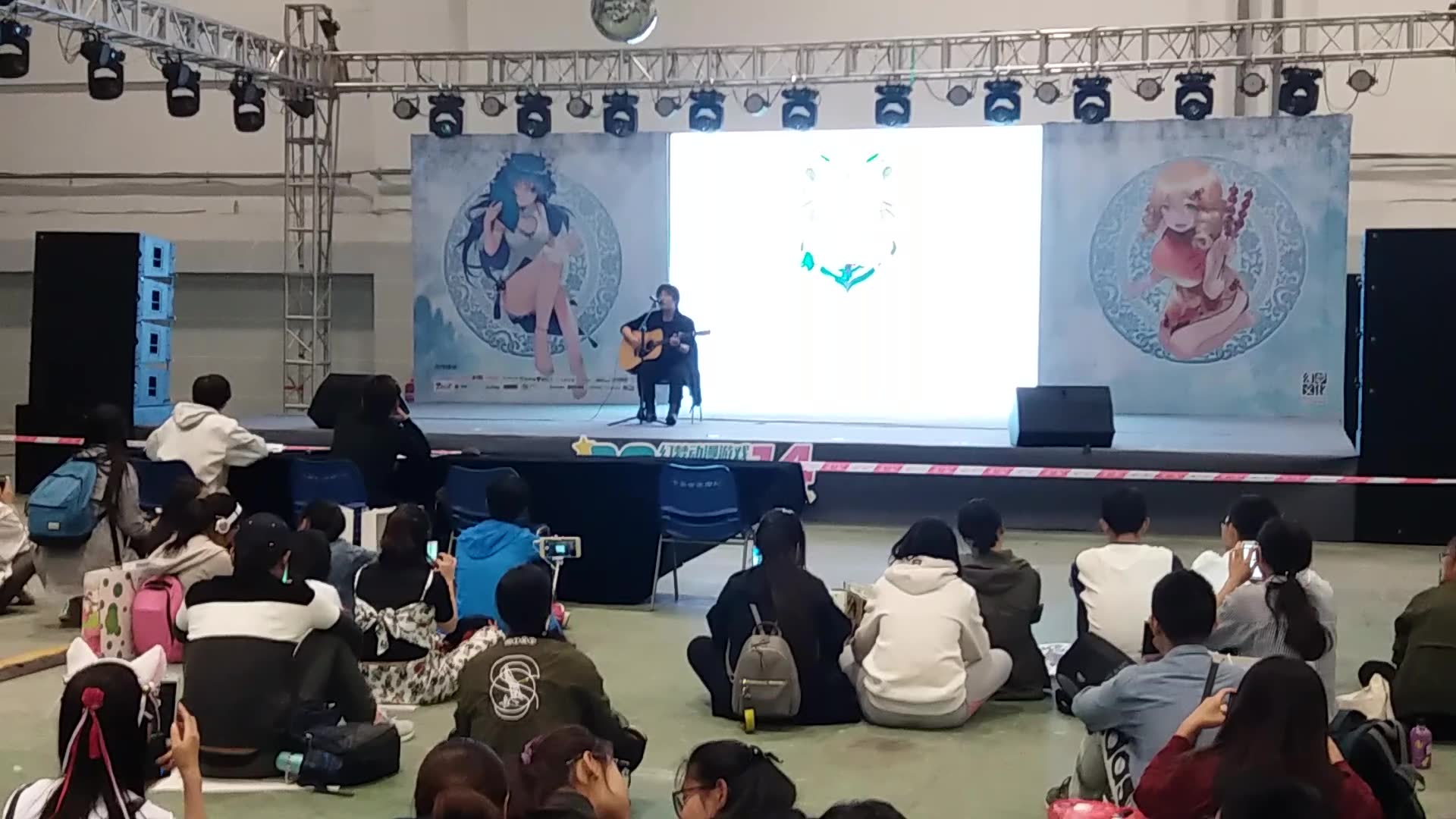 在青岛的漫展录的一个小片段_哔哩哔哩_bilibili