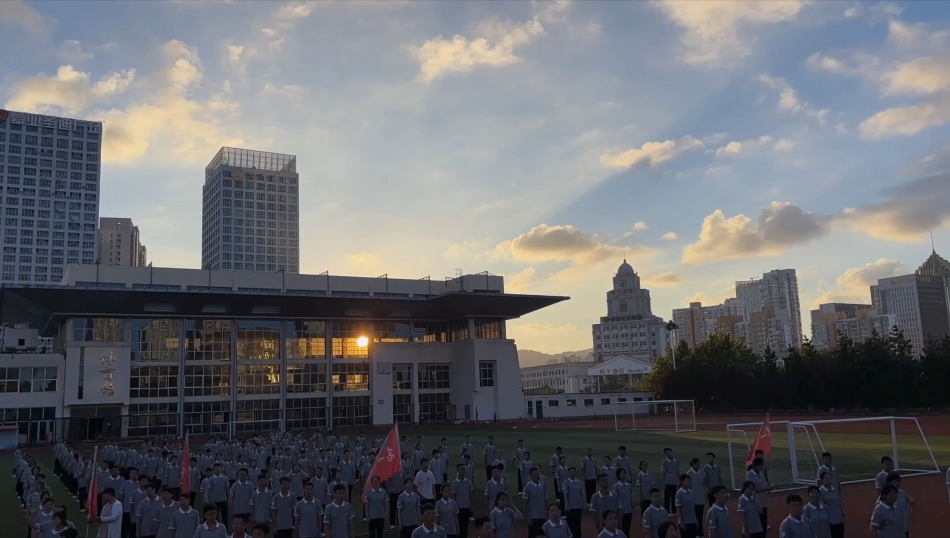威海二中55级军训汇总 带采访完整版