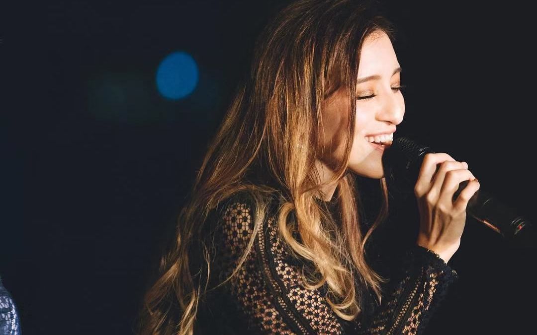 darling【lara梁心颐】化合术演唱会_哔哩哔哩_bilibili