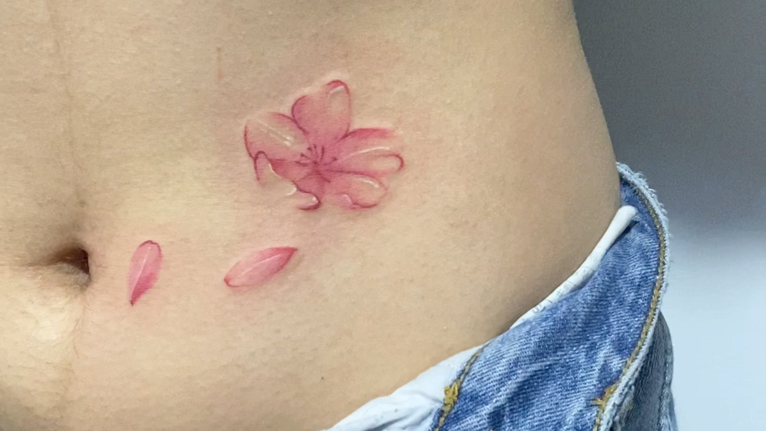杨颖的纹身樱花图片