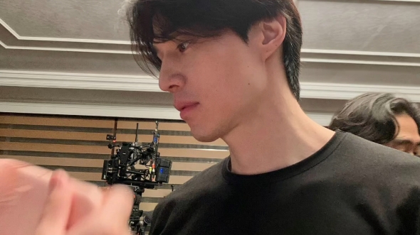 李栋旭阿加西更新自己ins账号