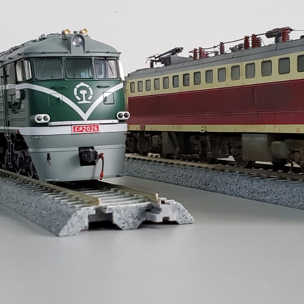 火车模型》长鸣火车模型DF内燃机车数码音效展示_哔哩哔哩_bilibili