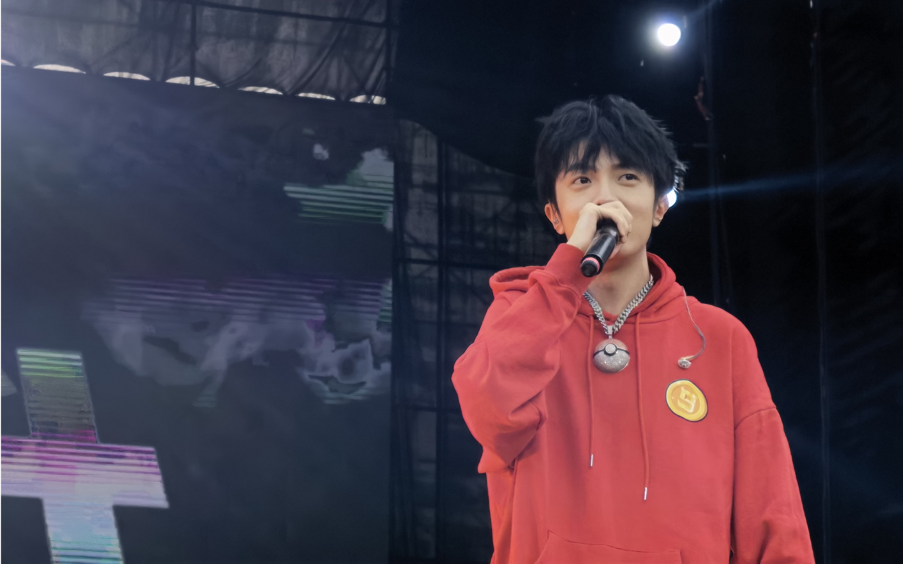 姜云升成都星巢秘境音乐节浪漫主义小黄歌