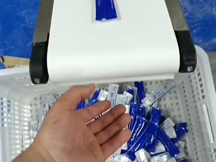 济南冠邦机械全自动夹拉圆角粉剂包装机