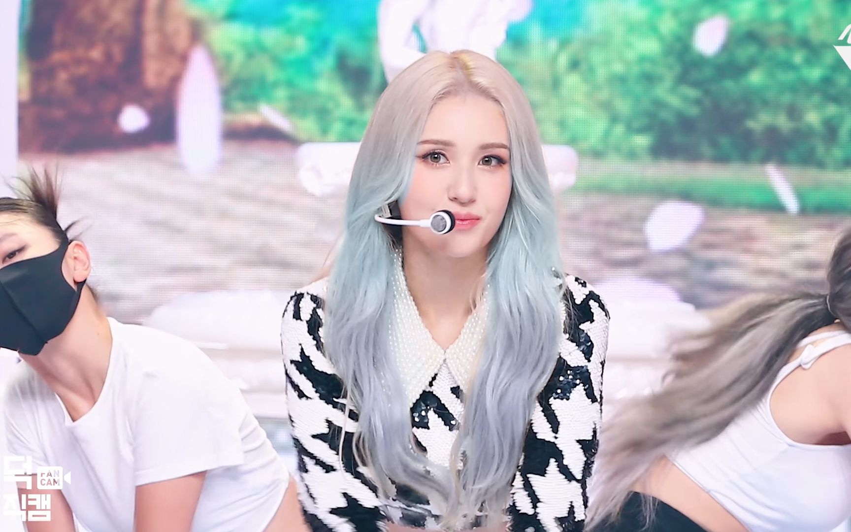 【somi】dumb dumb舞台混剪_哔哩哔哩_bilibili