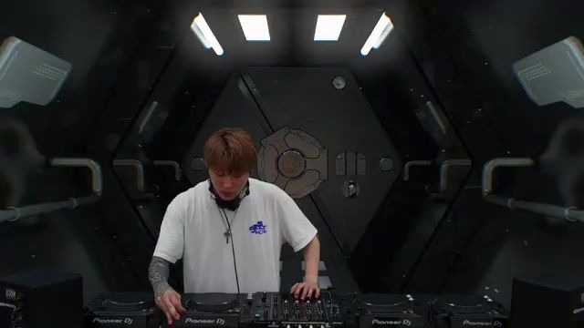 [图]韩国DJ现场 小哥哥 DJ LIVE ' DJ_OVER.B