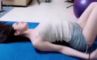 这个姿势一般人受不了吧！！！