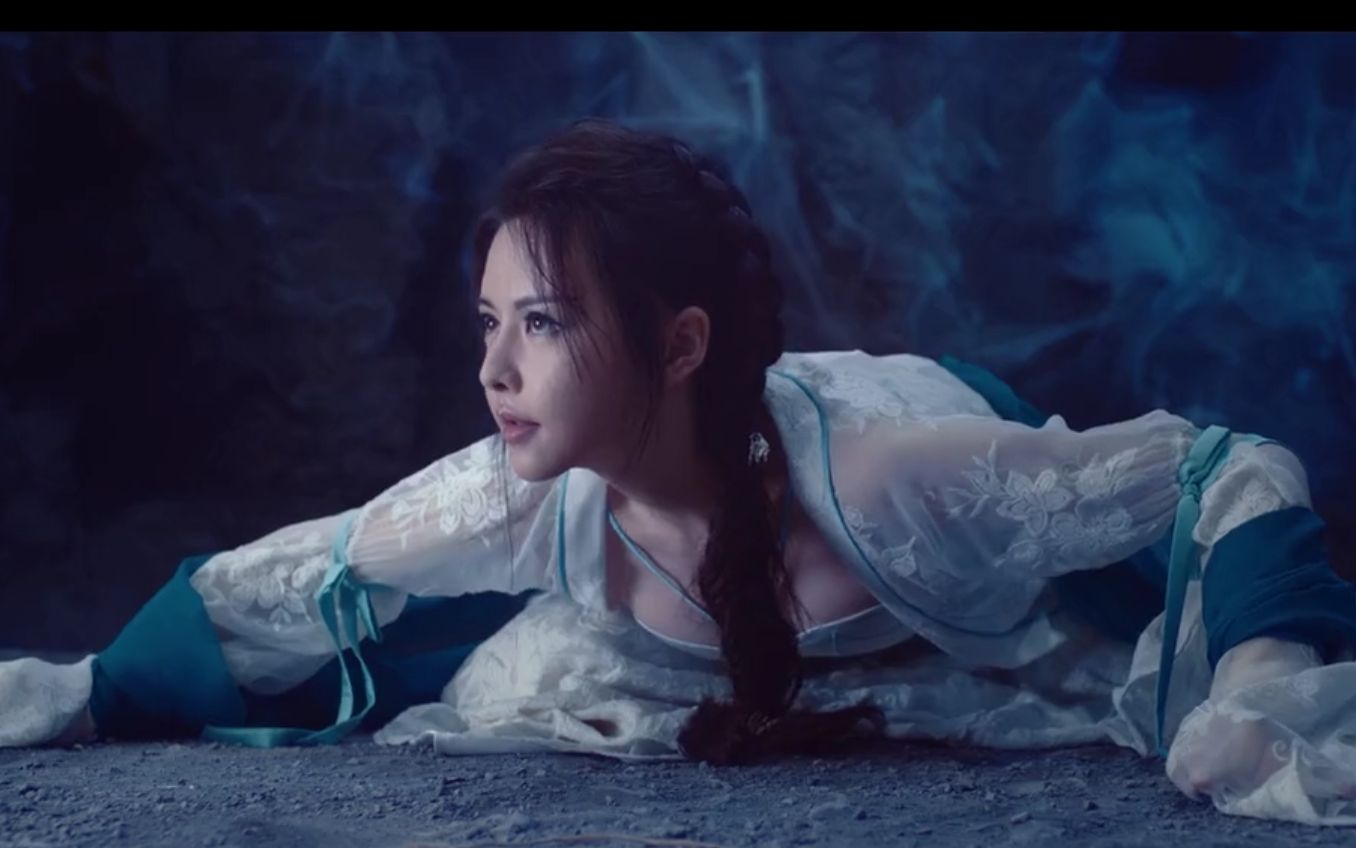 毁经典-《孙悟空大战盘丝洞》,罗家英再演唐僧.王晶翻拍,美女如云